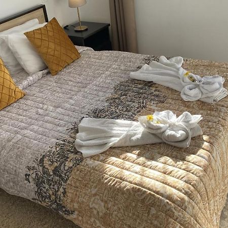 Patras Golden Suite Экстерьер фото