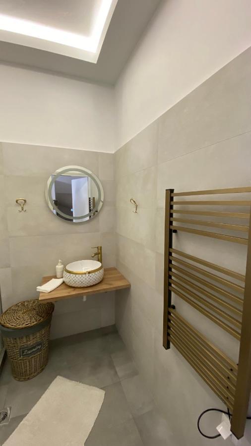 Patras Golden Suite Экстерьер фото
