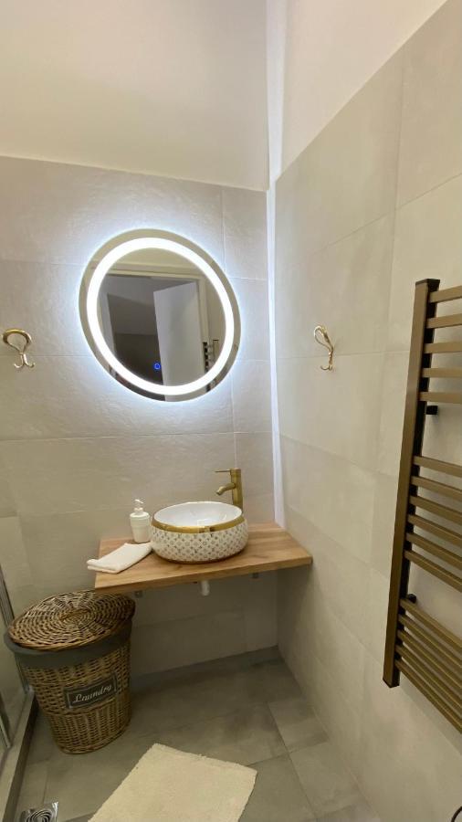 Patras Golden Suite Экстерьер фото